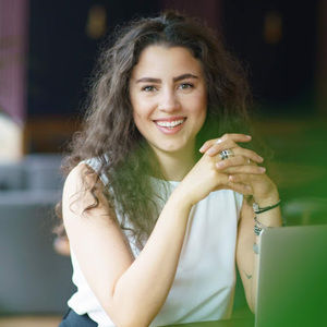 Meet your Posher, Daphne